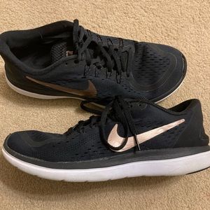 Nike Flex 2017 Run - women’s